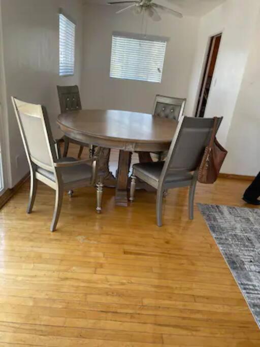 Appartement Spacious Two Bedroom In Santa Monica